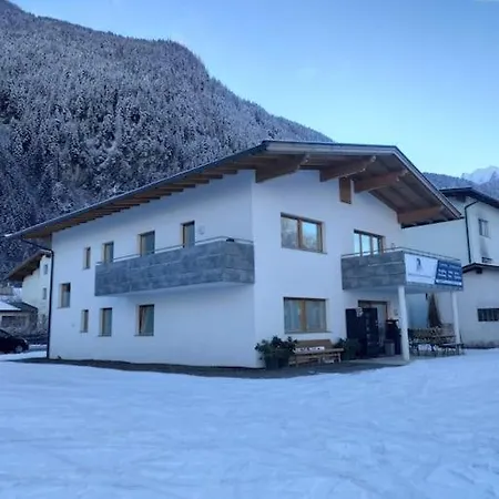 Grosszuegiges Georg Mayrhofen Barrierefrei Hollenzen