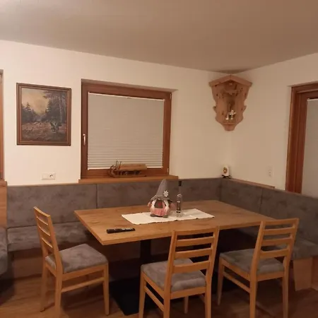 Grosszuegiges Georg Mayrhofen Barrierefrei Lägenhet *