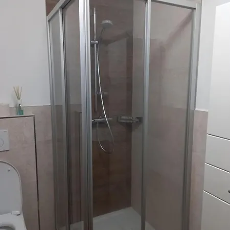 Grosszuegiges Georg Mayrhofen Barrierefrei Hollenzen